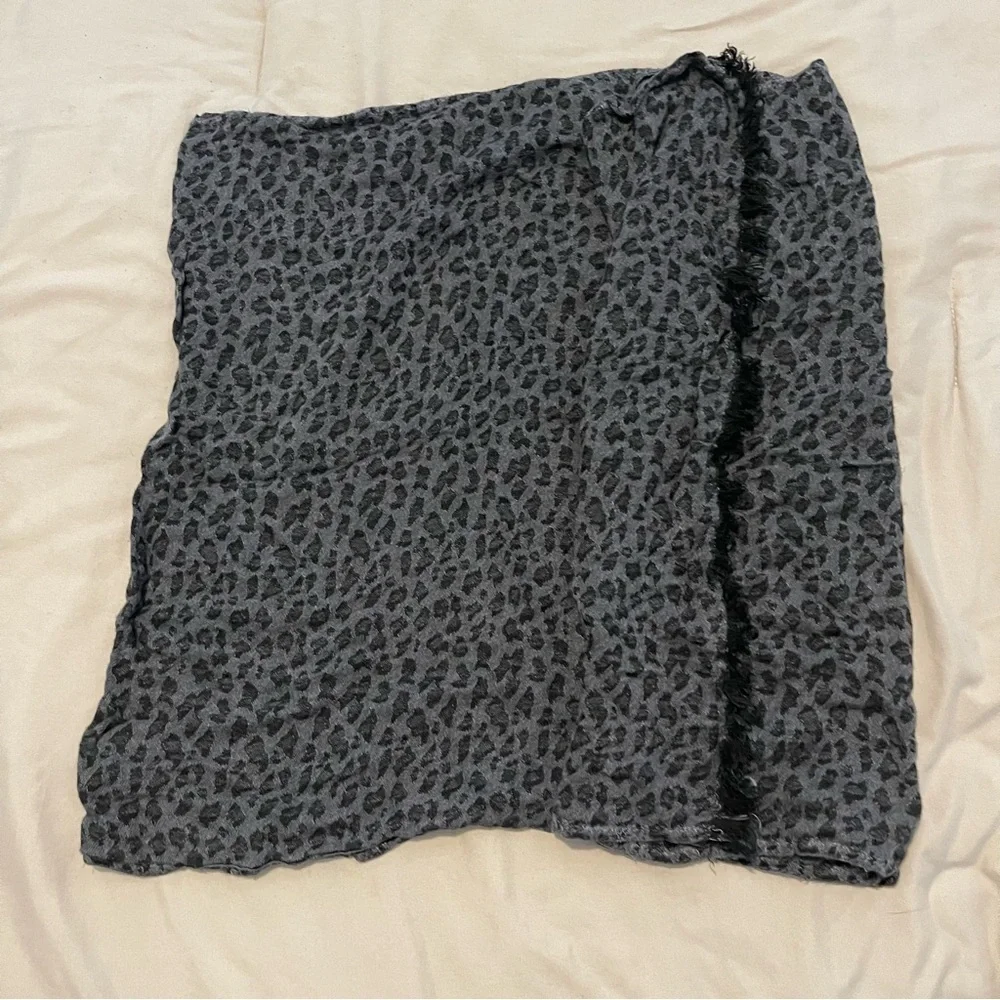 Scarf Bundle Lot – 12 Lightweight Scarves | Neutral, Teal & Patterned